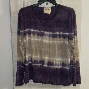 Long sleeve top • BOGO